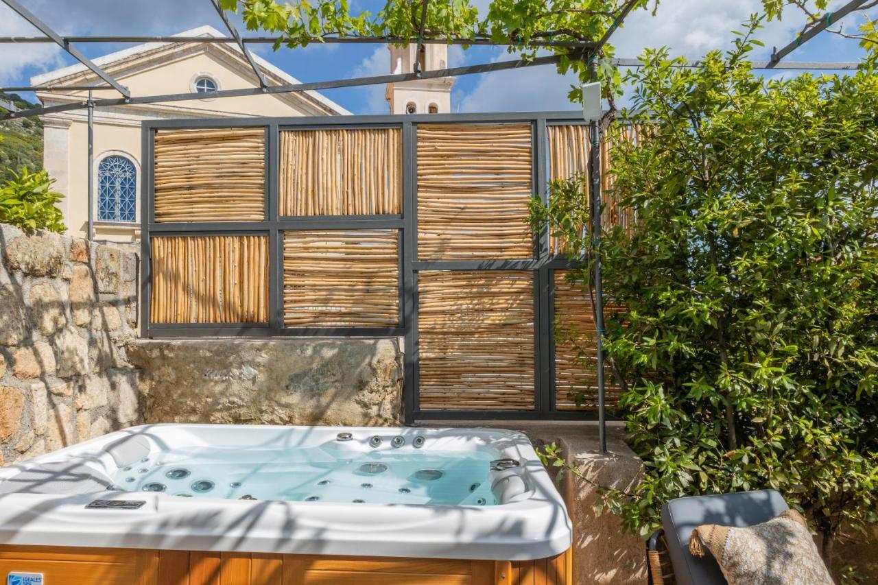 Villa Dimitra - Saint Nikolas Retreat Faraklata Eksteriør billede