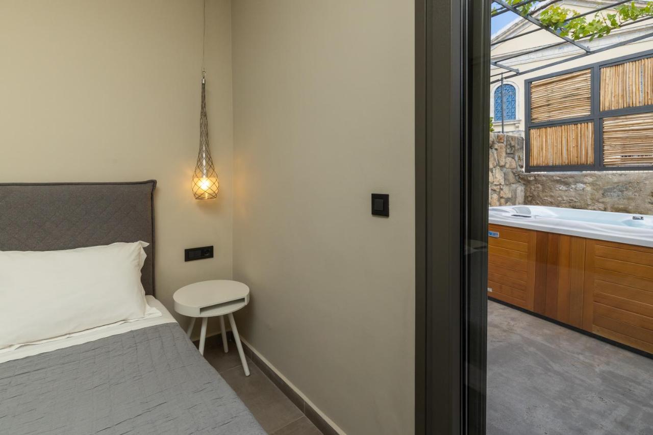 Villa Dimitra - Saint Nikolas Retreat Faraklata Eksteriør billede