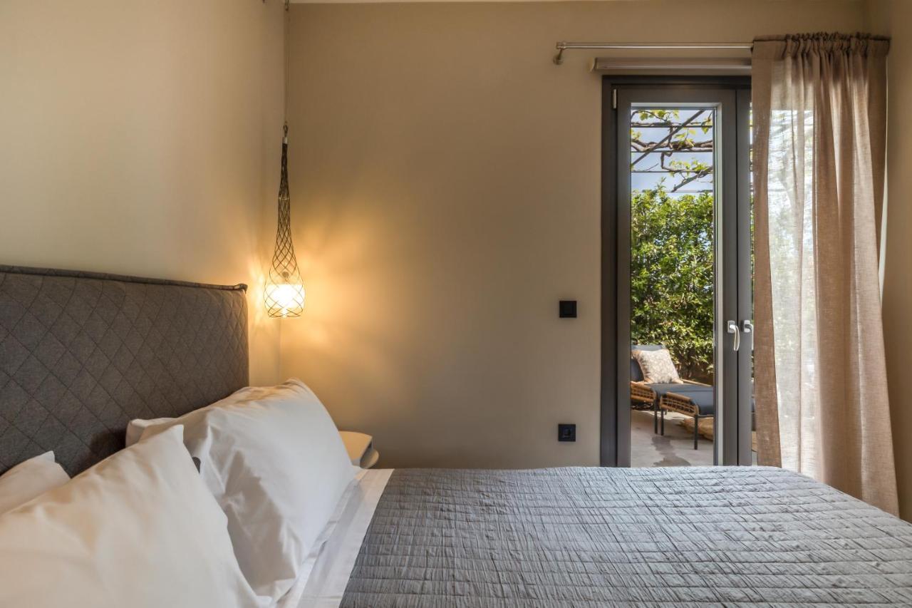 Villa Dimitra - Saint Nikolas Retreat Faraklata Eksteriør billede